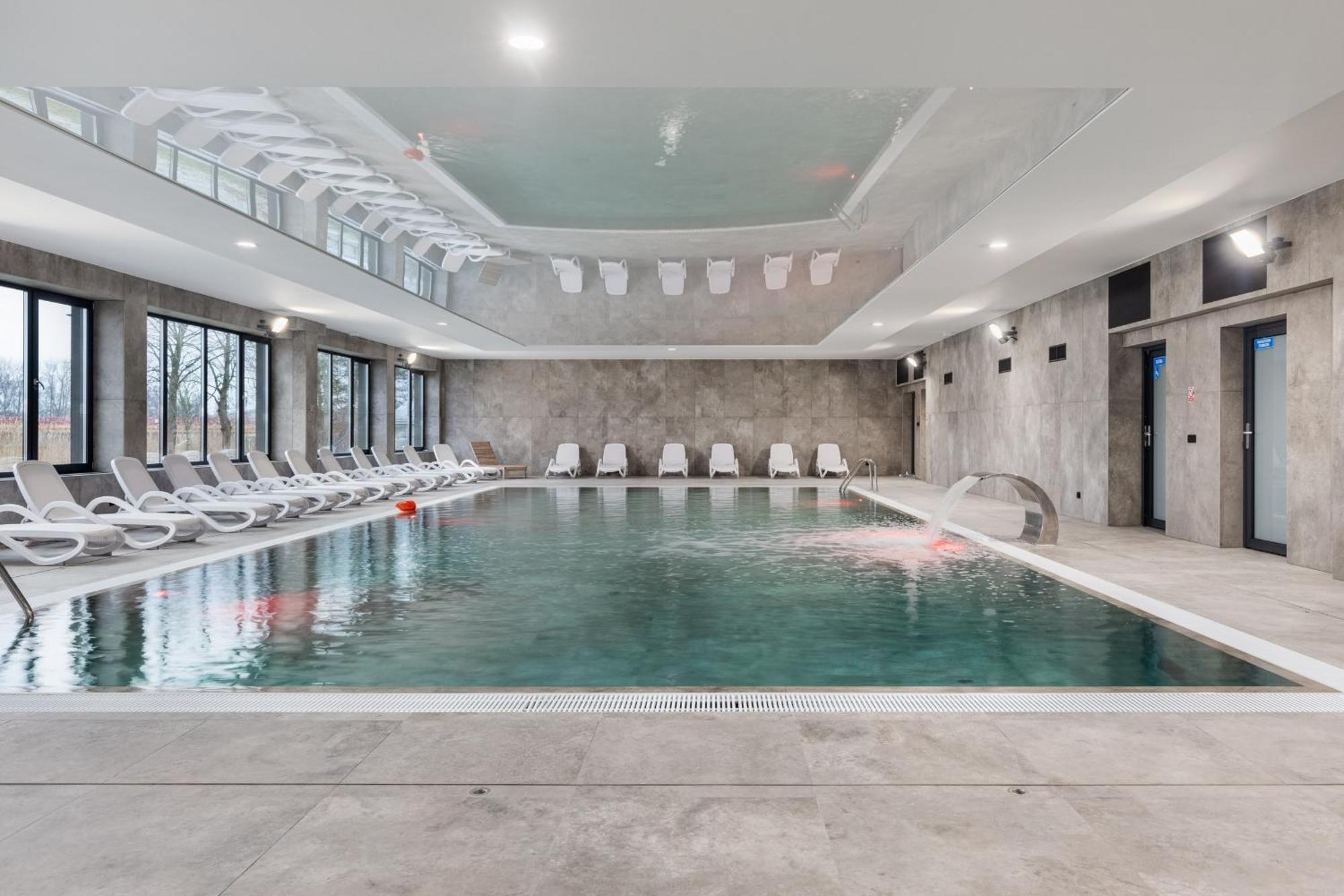 Lux Wellness Resort Apartments By The River By Renters Prestige Dziwnow Exterior photo