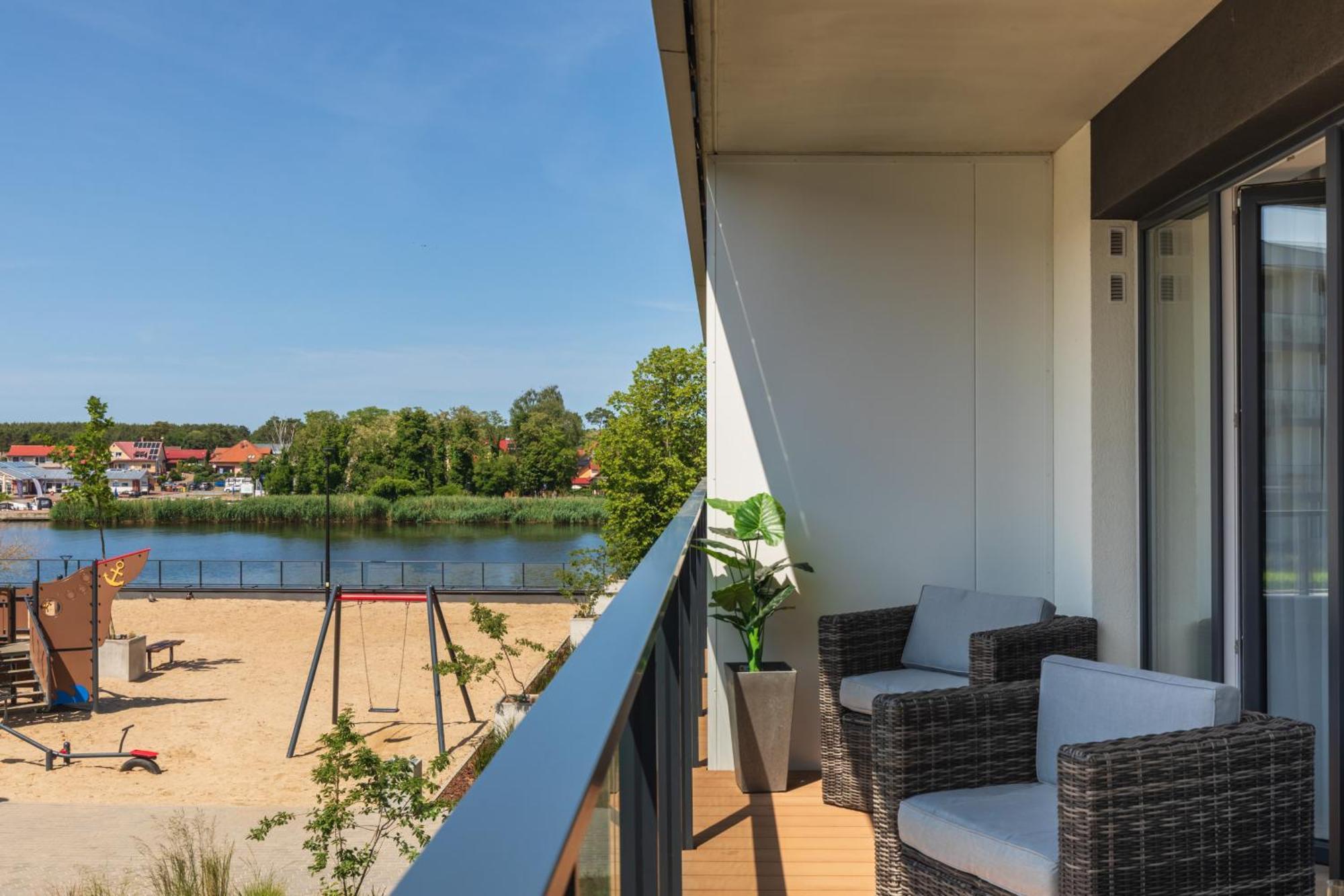 Lux Wellness Resort Apartments By The River By Renters Prestige Dziwnow Exterior photo