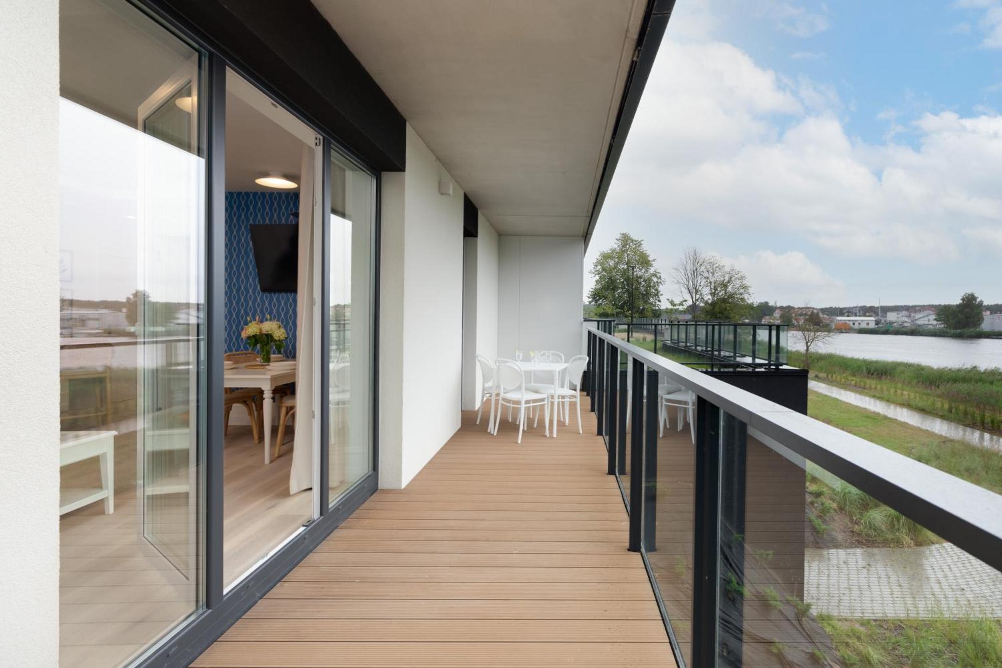 Lux Wellness Resort Apartments By The River By Renters Prestige Dziwnow Exterior photo